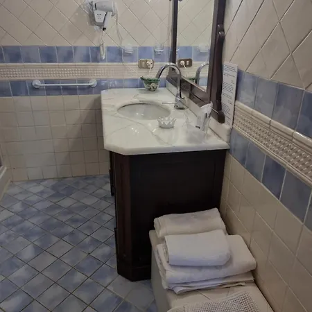 Casa Roel 3*